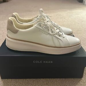 New Cole Haan GrandPro Topspin sneakers size 9 (in BOX)